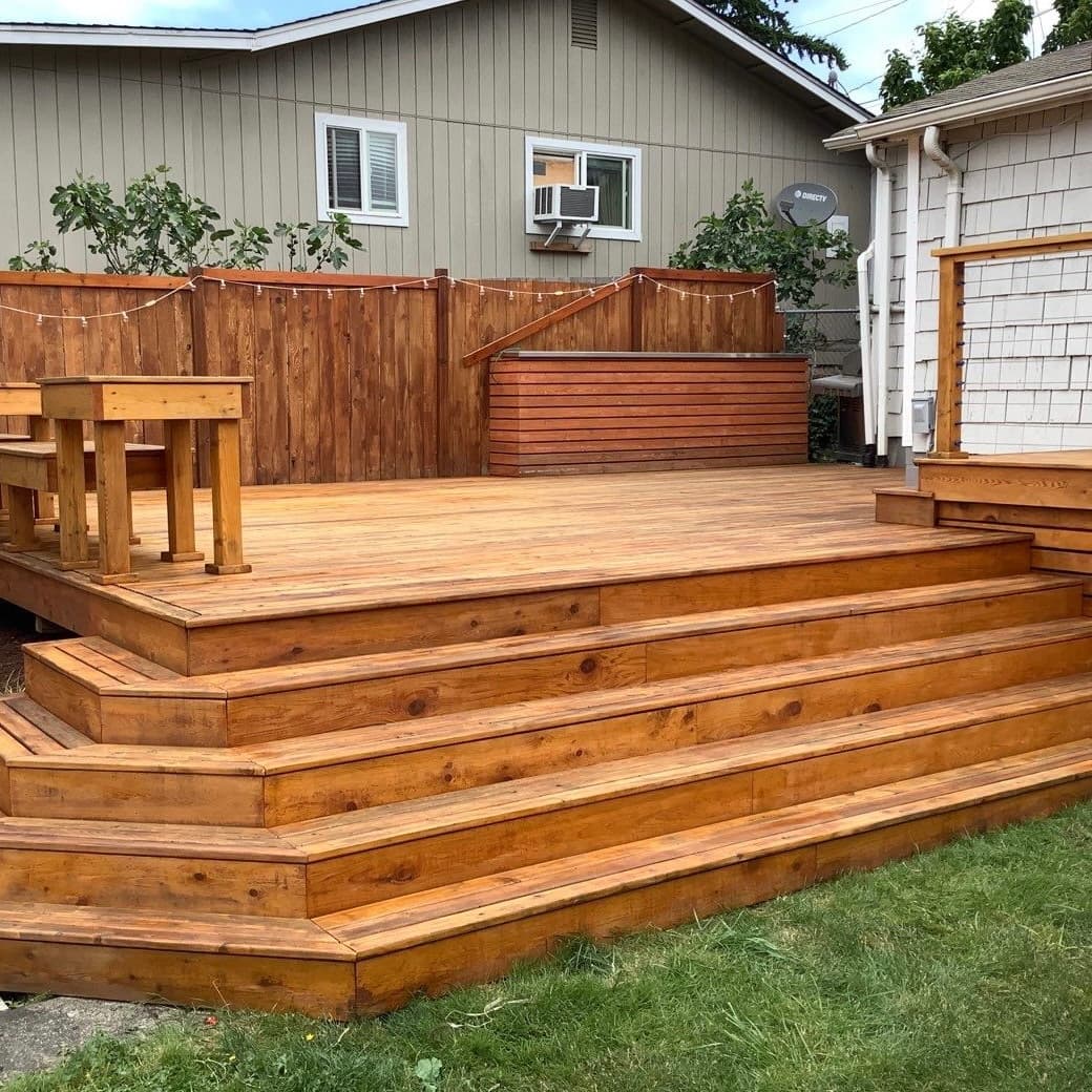 Deck Staining: Semi-Transparent vs Solid